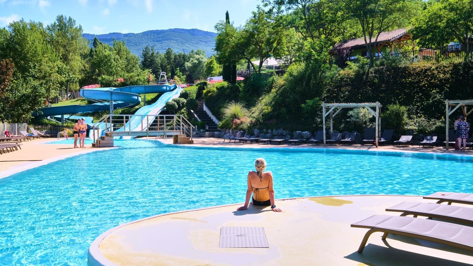 Camping Le Couriou Recoubeau-Jansac Exterior photo