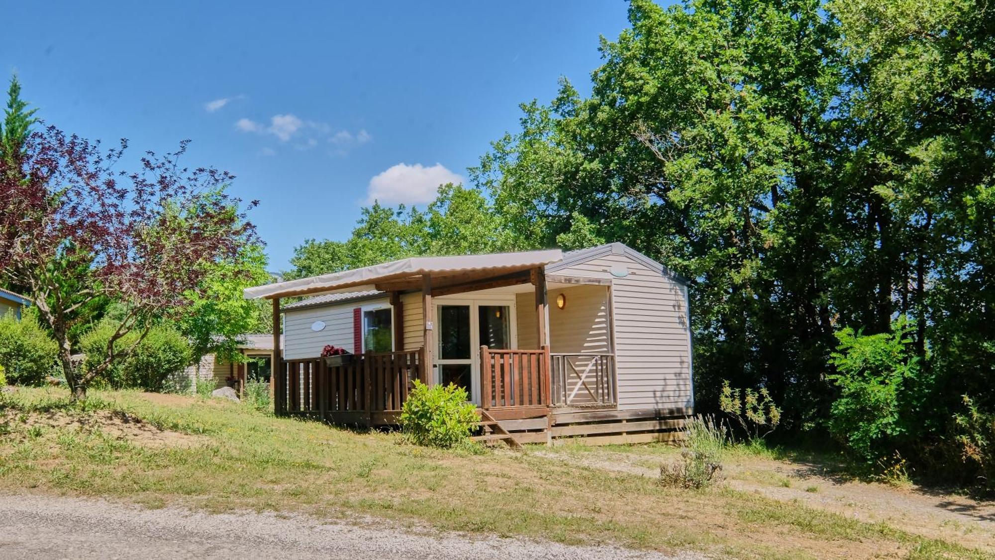 Camping Le Couriou Recoubeau-Jansac Exterior photo