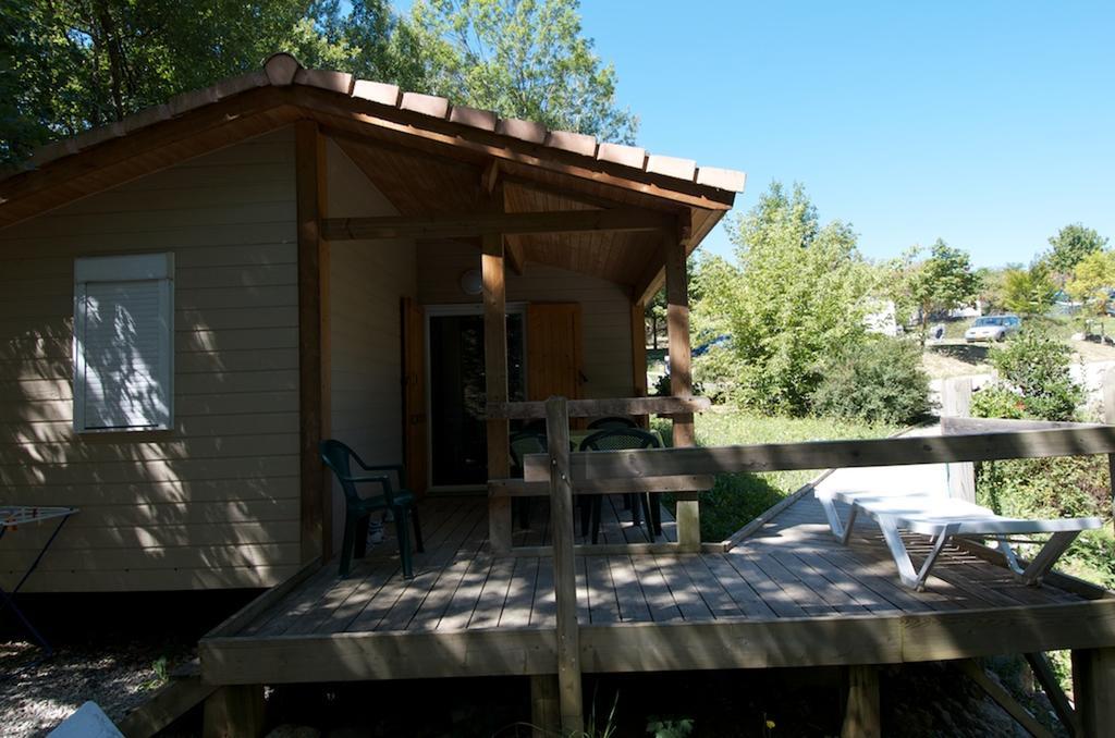 Camping Le Couriou Recoubeau-Jansac Exterior photo